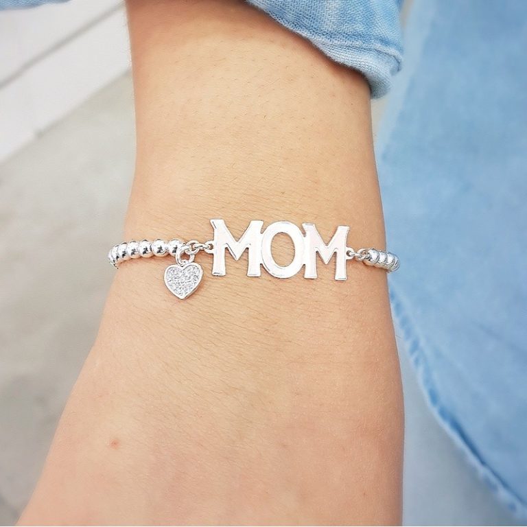 צמיד mom ותוספת לב משובץ