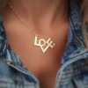 שרשרת שם LOVE מעוצבת