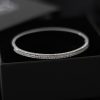 צמיד קשיח כסף לאישה חצי משובץ