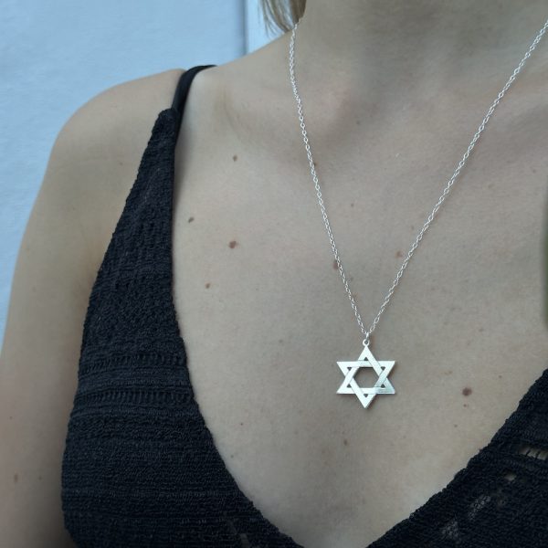 שרשרת כסף עם תליון מגן דוד חלק