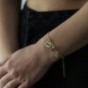 צמיד מטבעות לאישה בעיצוב אישי