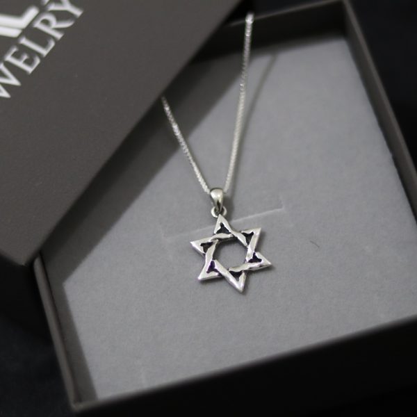 שרשרת עם תליון מגן דוד בכסף לגבר