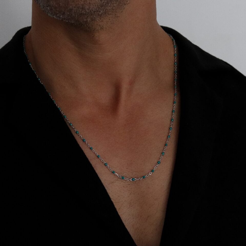 שרשרת חרוזי טורקיז לגבר