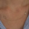 שרשרת אותיות משובצות יהלומים