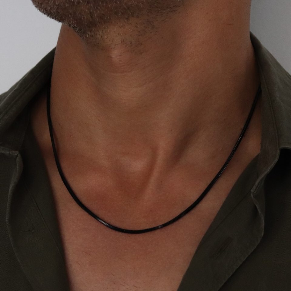 שרשרת נחש שחורה לגבר