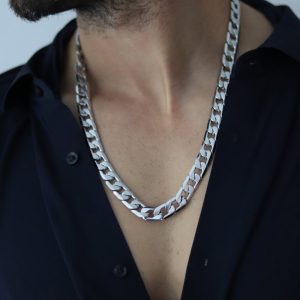 שרשרת גורמט עבה לגבר מעוצבת צבע כסף