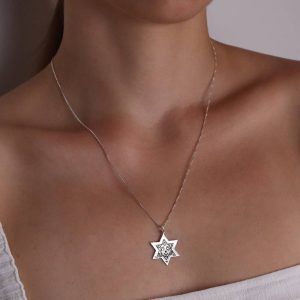 שרשרת מגן דוד עם כלביא